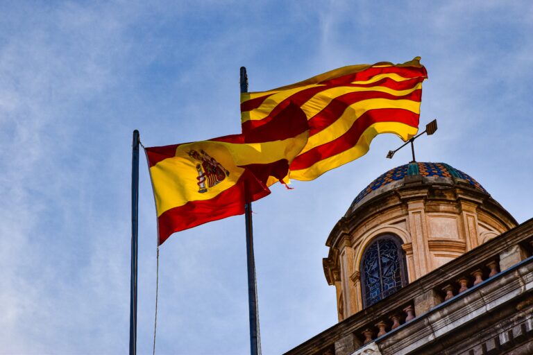 Flag of Spain - axp photography on unsplash.com